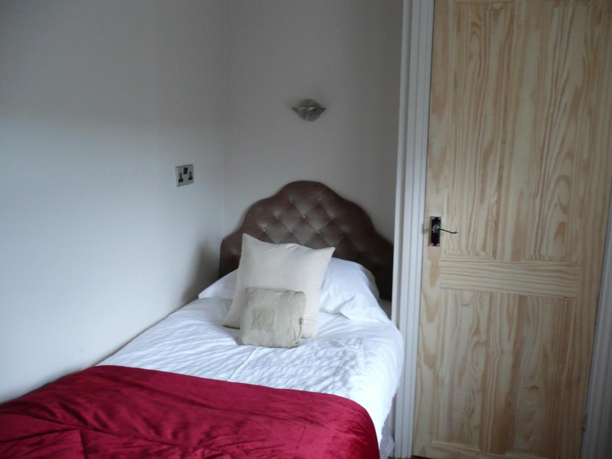 Hollybush Inn Greenhaugh Phòng bức ảnh