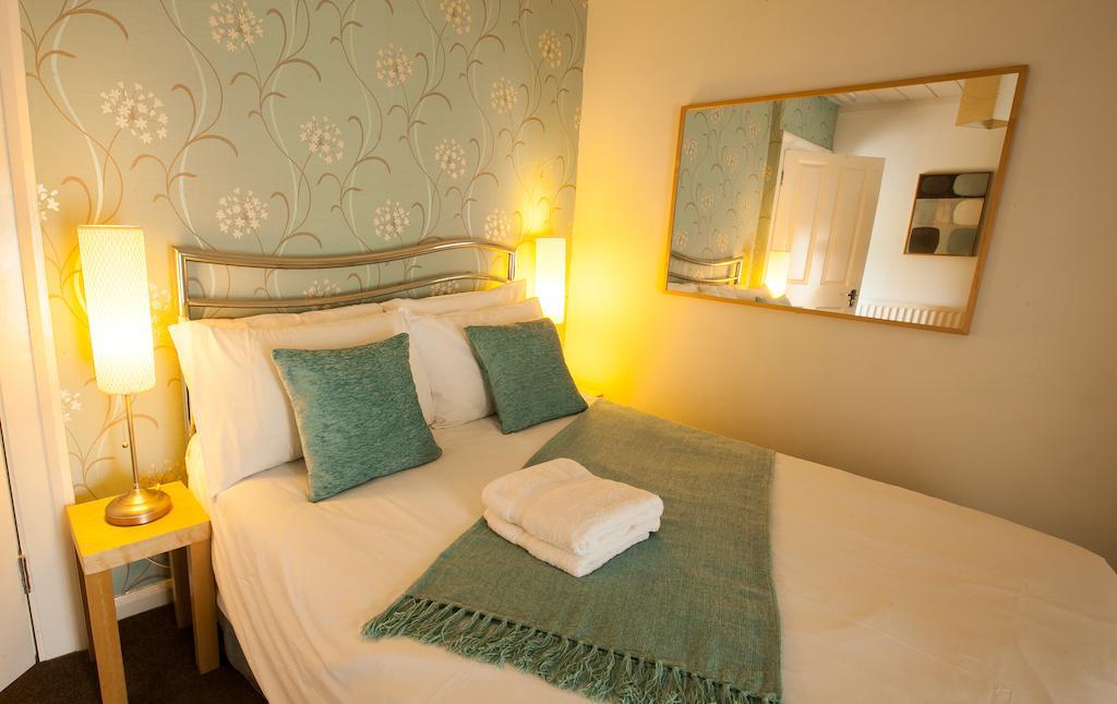 Hollybush Inn Greenhaugh Phòng bức ảnh