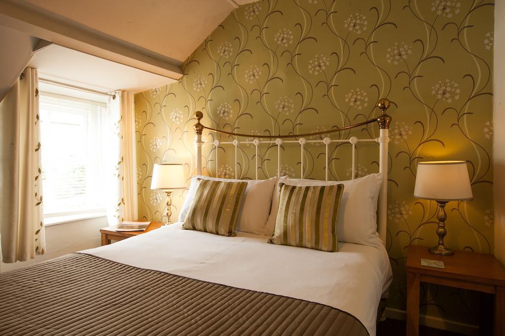 Hollybush Inn Greenhaugh Phòng bức ảnh